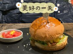 经典芝士汉堡-HIGH FIVE哈福手工汉堡(桂林路店)