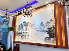 -梁姐啤酒鱼(兴坪古镇店)