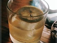 -三两三民谣咖啡清吧