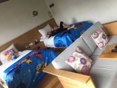 -田园东方蜜桃村的田野营地