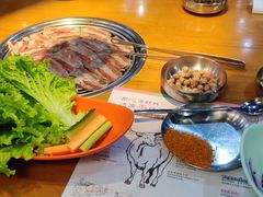 -老炉家木炭烤肉(长江国际店)