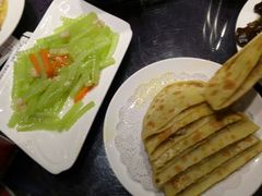 -吴记酱骨炖菜馆(康安路店)