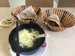 -闫家驴肉老店(华电一校店)