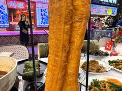 -刘姐啤酒鱼民族演艺餐厅(西街总店)