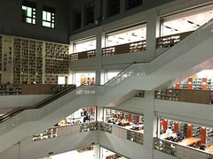 -公益图书馆(江南大学店)