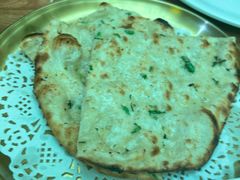 Garlic&nbsp;Naan&nbsp;蒜香烤饼-清真· AL-JANNAT 佳纳特餐厅(仙林店)