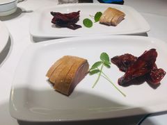 盐水鸭拼熏鲳鱼-民国红公馆·秦淮八艳(夫子庙店)