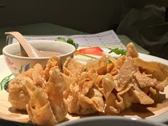 -大头虾越式风味餐厅(光明广场店)