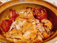 猪手煲土鸡-麓湘小镇(开福万达广场店)