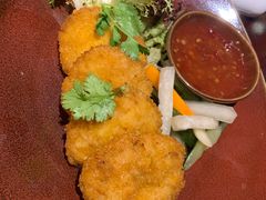 炸虾饼配甜辣酱-红泰·泰精选·特色料理(中山路店)
