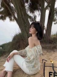 -变画·发型STUDIO