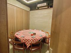 -洪霞餐馆·川菜·鲜货现炒(两江春城店)