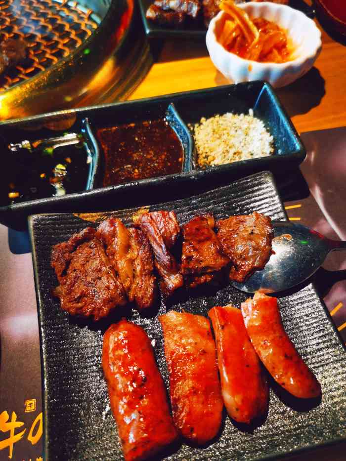 黑牛の店(济南万象城店)-"超级超级高大上的一家烤肉料理店.我们店的.
