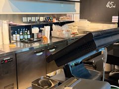 拿铁-Wagas沃歌斯(虹桥机场T1店)