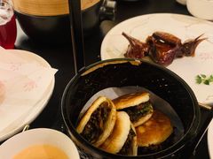 酥皮肉夹馍-甄御•海鲜新青岛菜(麦岛店)