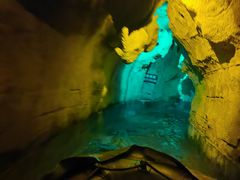 -泰安地下龙宫景区