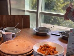 -蜜桃餐厅·伴山(湖滨商业街店)