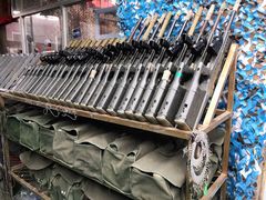 -亲兄弟真人CS团建拓展基地