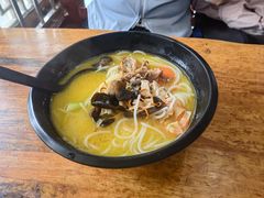 -桥香园过桥米线(国贸店)