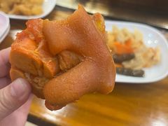 -哈尔滨小酒馆·鲜肉现穿自助烧烤(康新花园店)