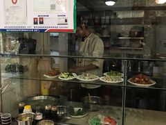 -周家大连水饺(美专校街店)