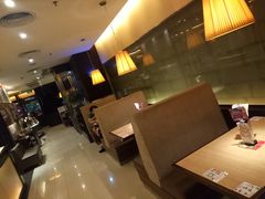 -必胜客(机场路店)