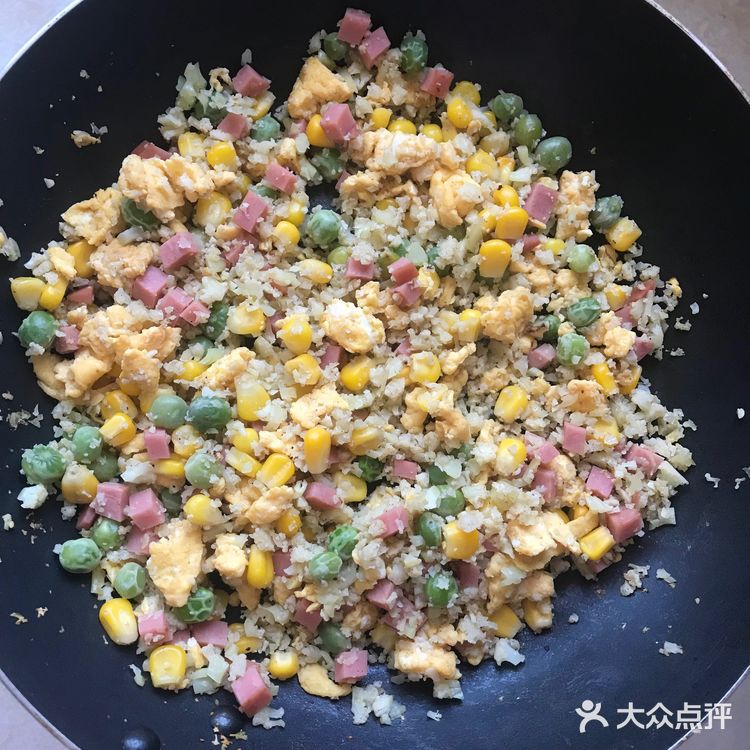 不用一颗米的减脂餐:花菜蛋炒饭🍚