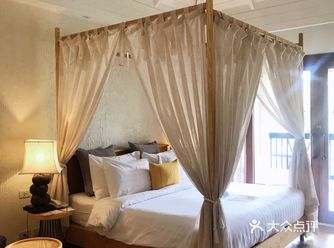 入住打5折，性价比很高，1小时200多块，非常值了