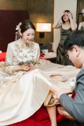 -不晚国际婚纱礼服