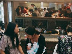 等位区-怪噜范·老贵阳街头名小吃(鸿通城店)