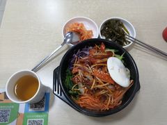 -拌来拌去石鍋拌飯(文鼎店)