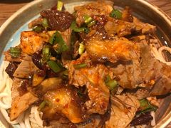 粒粒香草鸡-滇越乘象云南餐厅(次渠店)