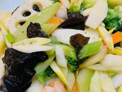 -李家猪蹄融合菜馆(河松街店)