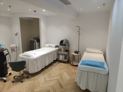 -EMILY艾枚莉美甲美睫·美颜·现磨咖啡