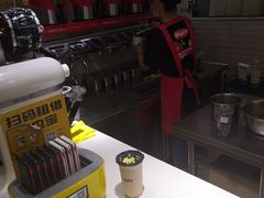 -沪上阿姨·精选茶饮(十一经路店)