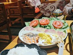 -民食香·腊排骨野生菌美食(木府店)