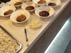 自助取餐区-重庆小面·抄手(解放碑好吃街店)