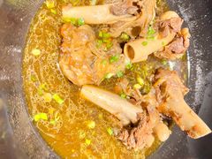 -茸梅路右拐龙虾-农家菜(松江店)