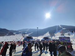 -中旅松花湖滑雪场