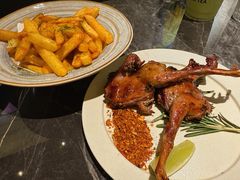 -LESCEDARS Brasserie Bistro香柏树