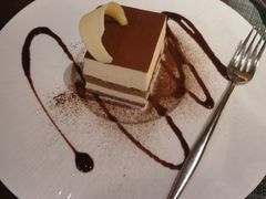 -卡普里披萨·牛扒·下午茶