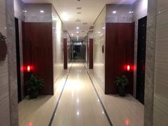 -郑庄脂渣海鲜楼(九水路店)