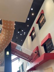 -奈尔宝·儿童乐园·亲子餐厅(华采天地店)