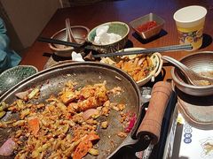 -包整·丝娃娃(一览甲秀楼风景店)