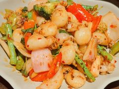 -大头虾越式风味餐厅(光明广场店)
