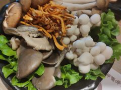 -呷哺呷哺(哈尔滨红博购物广场店)