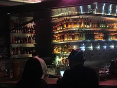 -TASTE ROOM Bar