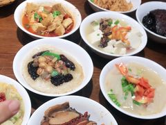 -蓝田九大碗民俗食府(蓝田店)