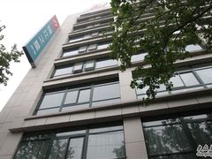 清凉的树影下-锦江之星(西安大雁塔小寨地铁站店)