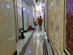 -皇马纯KTV·量贩·聚会(民治店)
